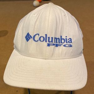 Columbia fitted unisex cap